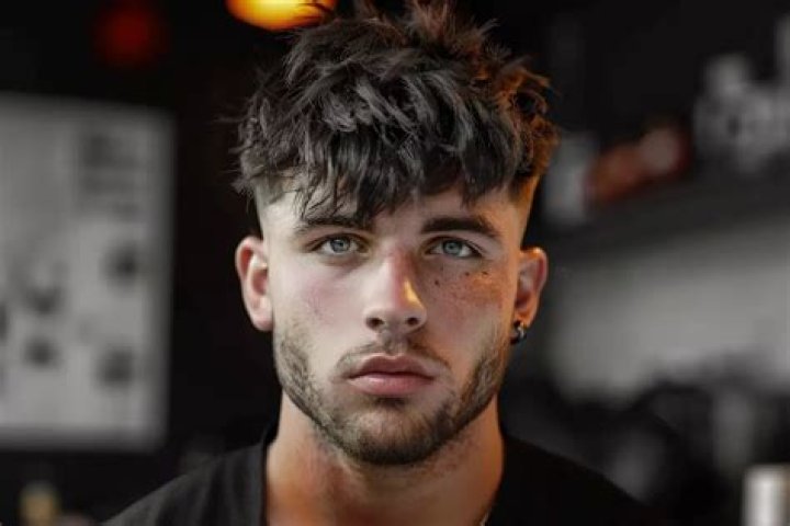 Haircut Triangle: The Ultimate Guide to Mastering This Trendy Hairstyle